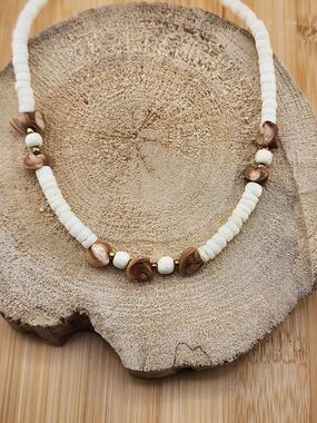 17in Handmade White and Brown Beaded Necklace 0547